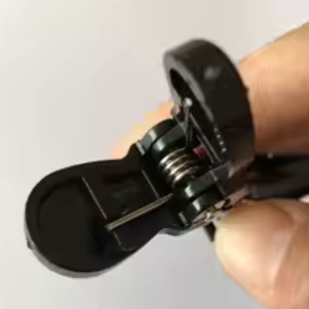 Black Grip Clips